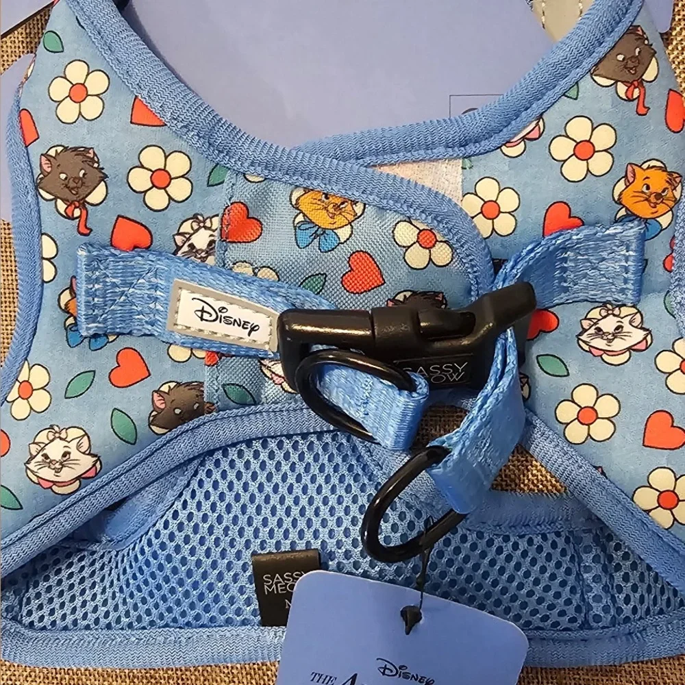 Disney Sassy Meow Blue Aristocats Harness, Collar and Leash Set (M)